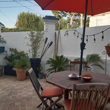 Grand Studio Avec Patio Marseille Extérieur photo