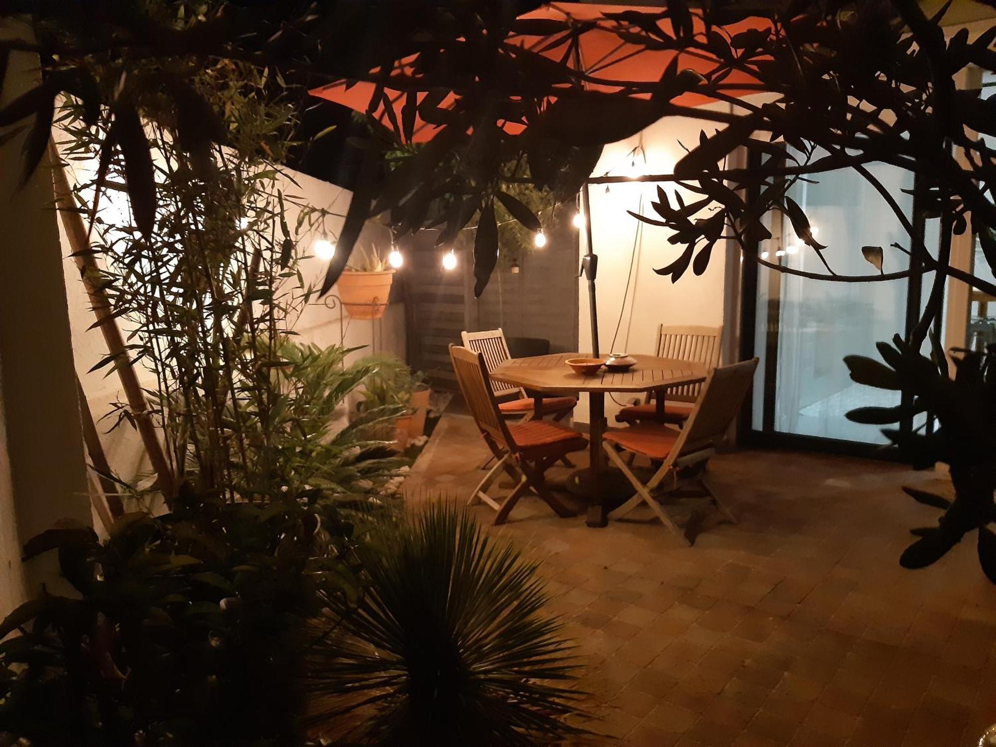 Grand Studio Avec Patio Marseille Extérieur photo